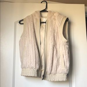 FUR VEST- WHITE- CREAM- LIKE NEW